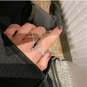 Vyhlásenie Kríž 925 Sterling Silver Ring Simulované Diamond Cz Zapojenie Svadobné kapela prstene pre ženy Strany Šperky