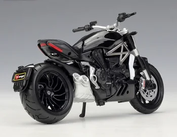 Bburago 1:18 Ducati XDiavel S Black SuperMotor Model, Kolesá, Die-cast Motocykel