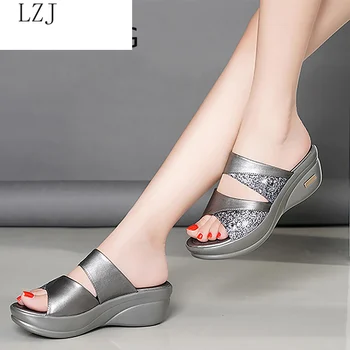 Dámske sandále na Platforme 2020 Nové Drahokamu Típat prst Letné sandále pre ženy Sexy Dámy Listov Kliny Ženské topánky Zlatý/Šedý
