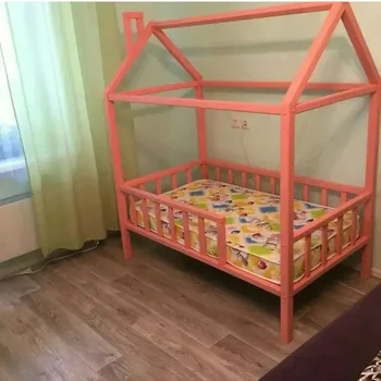 Detská posteľ-Dom