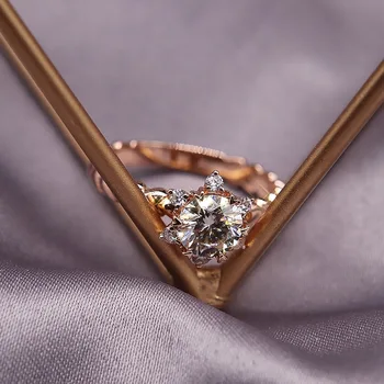 14K Rose Gold ring Kvet štýl Moissanite Prsteň snubný Prsteň Výročie Lab Diamond Vyrobené Romantický štýl