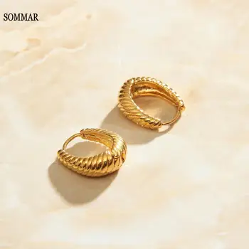 SOMMAR 2020 trend 18KGP Zlatom Vyplnené Rodné klip na náušnice Jednoduché croissant textúra ženy earing svadbu