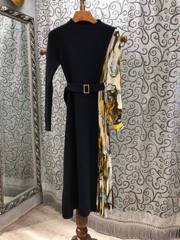 2020 jeseň a v zime novej dámskej módy kolo krku pletený nepravidelný farby zodpovedajúce šitie vytlačené pracky šaty 1108