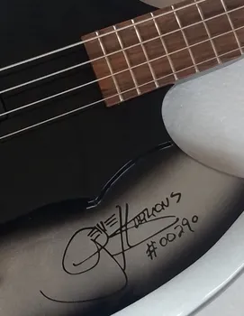 HORÚCE!2018wholesale Vlastný 4-String Basová Gitara s Axe Signiture a Tvar,doprava zdarma