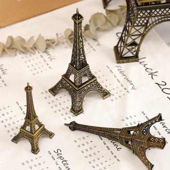 1pc Eiffelova Veža, Socha Kovové Parížskej Eiffelovej Veže Model Figúrka Dekoratívne Železa Remeslá