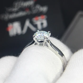 925 sterling silver Ring 1ct 2ct 3ct Klasické Moissanite Lab Diamantový Prsteň Okrúhly Rez snubný prsteň Výročie darček VVS1 Moissanite