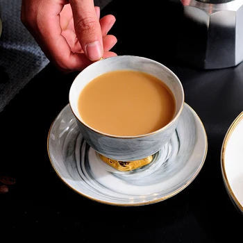 300 ml luxusné mramorové keramické kávu, čaj, Poháre a Taniere so zlatým rukoväť pre darček