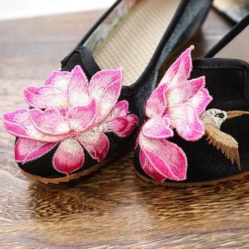 Veowalk Nové 3D Lotus Aplliques Ženy Ukázal Prst Plátno Balet Bytov Kvet Vyšívané Pošmyknúť na Komfort Bavlny Topánky pre Ženy