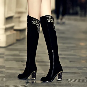 Jesenné a zimné dámske topánky vyšívané etnických vietor husté kroviny s zips plus velvet nad kolená topánky