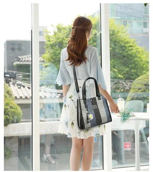 2020 Zimné plátené tašky vonkajšie ženské taška nové ženské taška kórejská verzia kabelka jediný ramenný messenger taška na bežné lady veľký ba