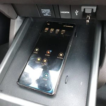 10W auto bezdrôtovú nabíjačku na Honda CRV CR-V ROKU 2017 2018 2019 QI nabíjačka telefónu nabíjaciu podložku bezdrôtový telefón držiak na príslušenstvo