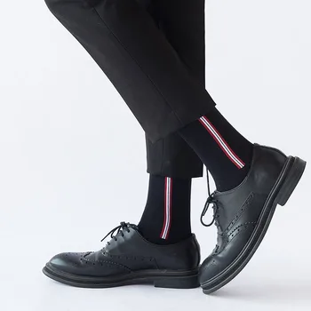 Zimné Nové pánske Bavlnené Solid Color Line Vysoká Kvalita Priedušná Dlhú Obchodné Ponožky 5 Pár