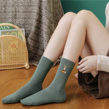 Jeseň dámske vyšívané fox vzor športové ponožky móde nový štýl Zvierat Ženy bavlnené Ponožky Zábavné Pop Ponožky