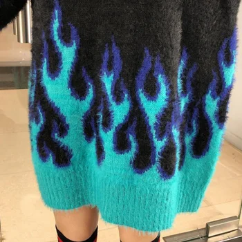 Jesenné a zimné móda plameň vzor voľné dlhý rukáv sveter ženy