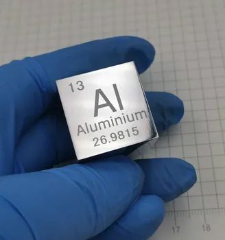 Hliníkové kovov v periodickej tabuľke - Cube Stranou dĺžky jeden palec (25,4 očakávané mm) a hmotnosť je o 44.3 g na 99,99%