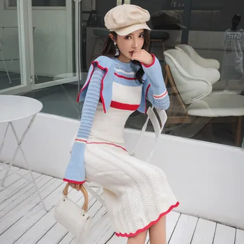 2020 zimné nový trend verzia strednej dĺžky OL temperament kontrast farieb pletené rozstrapatené tenký sveter šaty dámske oblečenie