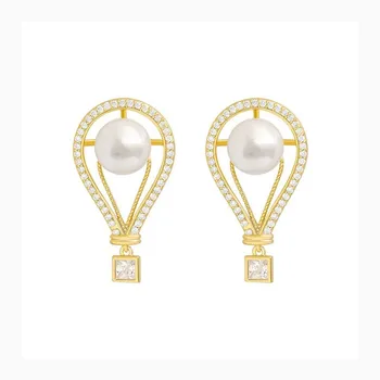 2020 Nové módne geometrické Duté kovové sladké pearl senior náušnice Ženy elegantné temperament lesklé crystal trend Poklesu náušnice