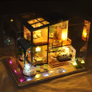DIY Drevený domček pre bábiky Bazén Kačica Holiday Villa Auta Zmontované Miniatúrne Doll House Hračky pre Deti, Dospelých, Vianočné Darčeky