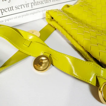 Zlaté Mince Dekorácie Násobne Taška cez Rameno Ženy 2020 Nové Elegantné Tkaniny Avokádo Zelená Mäkké PU Messenger Taška Osobnosti Vysokej Kvality