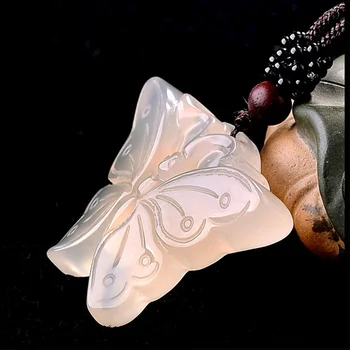 Prírodné Chalcedony Prívesok Motýľ Náhrdelník Drop Shipping Ručne vyrezávané Šťastie, Amulet Jade pre Mužov a Ženy, Šťastie Dary