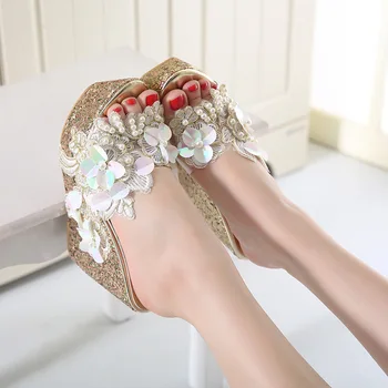 2020 Letné dámske Sandále kórejský Sladké Guľôčky Náramok Kvet Transparentné Naklonený Päty Papuče Sequin Klinu Topánky Platformu