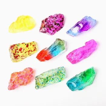 9pcs Quartz elektrolyticky pokrývajú Farba Crystal Kamenných Minerálnych Vzorky Hrubé Nepravidelný Rainbow Pendand Farba Dekoratívne darčekovej krabičke