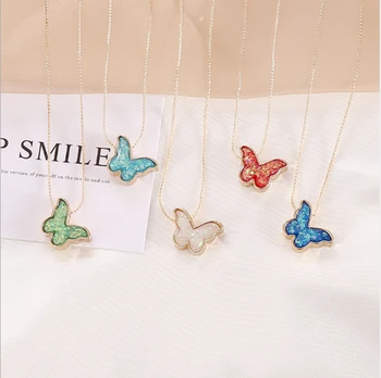 QIMOSHI 10PC Motýľ Náhrdelník Prívesok Zmluvne Multicolor Motýle Kúzlo Ručné Roztomilý Reťazca Jemné Šperky, Ženy, Dievčatá