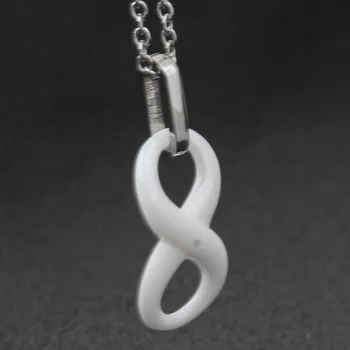 Jednoduchý Štýl Keramické Infinity Prívesok Náhrdelníky, Biela a Čierna S Nehrdzavejúcej Ocele Reťazca Ekologicky Šperky Pre Ženy