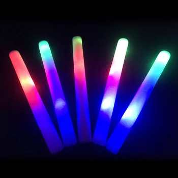 24pcs Blikajúce Farebné LED Pena Palice Žiary Stick Pre Svadby, Narodeniny Festival Strany Koncert Fanden Svetlo Hubky Stick