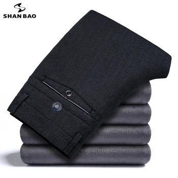 - SHAN-BAO Hrubé a teplá rúna straight-leg bežné nohavice 2020 zimné oblečenie značky luxusné high-kvalitné pánske straight-leg nohavice