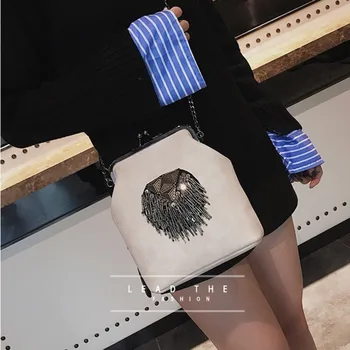 Kožené Crossbody Tašky Pre Ženy 2020 Luxusné Kabelky Dizajnér Dámy Ruky Strapec Ramenný Messenger Bag Vak Na Hlavnej Ženskej Šatka